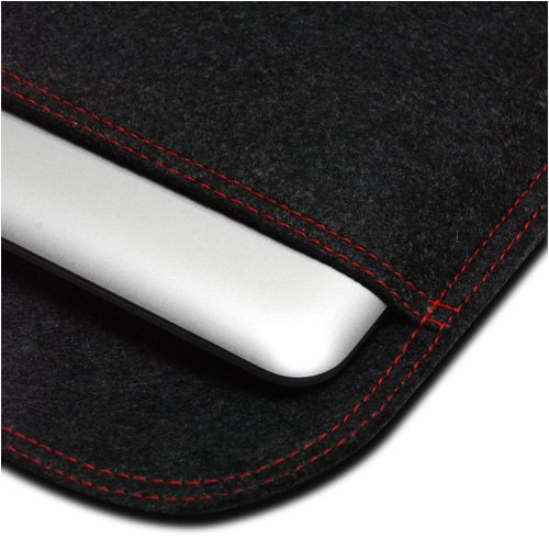Photo: buzzhouse design Handmade felt cace for MacBook Air13&MacBook Pro13 with Retina Display Black (Made in Japan)